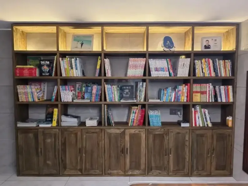 Solving Customer Problems in Purchasing Plastic Furniture Supplies